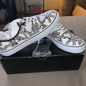 MUSICAL NOTE NUMBER NINE SZ 8 MENS